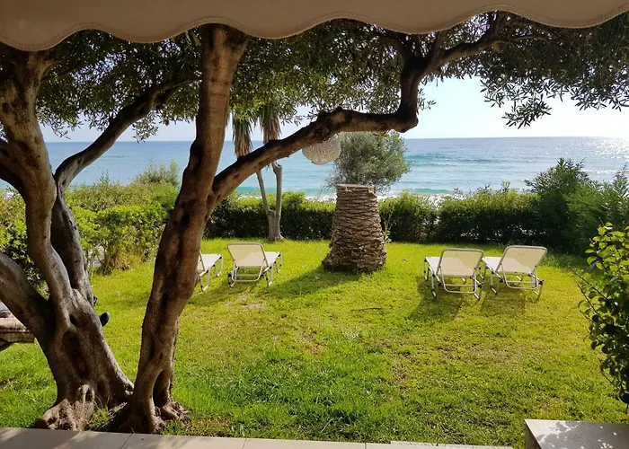 Beachfront Housel Ab4g