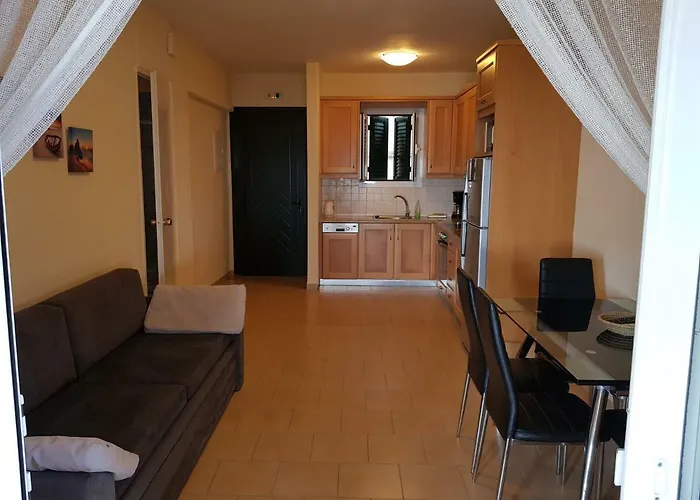 Beachfront Housel Ab4g * Glyfada (Corfu)