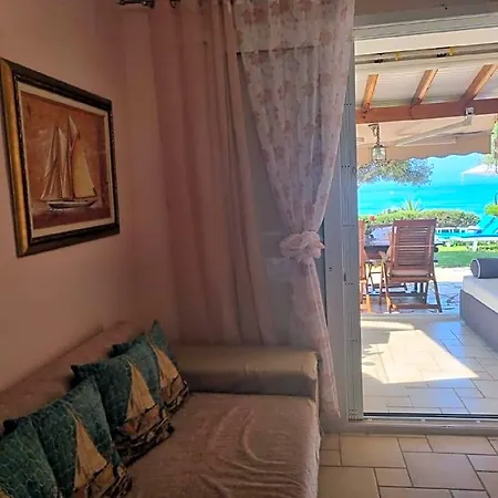 Διαμέρισμα Beachfront Housel Ab4g