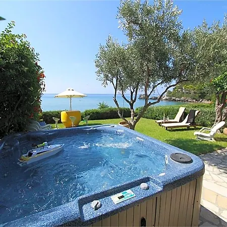 Διαμέρισμα Beachfront Housel Ab4g
