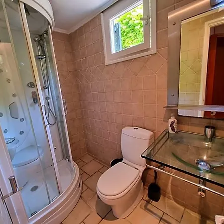 Διαμέρισμα Beachfront Housel Ab4g